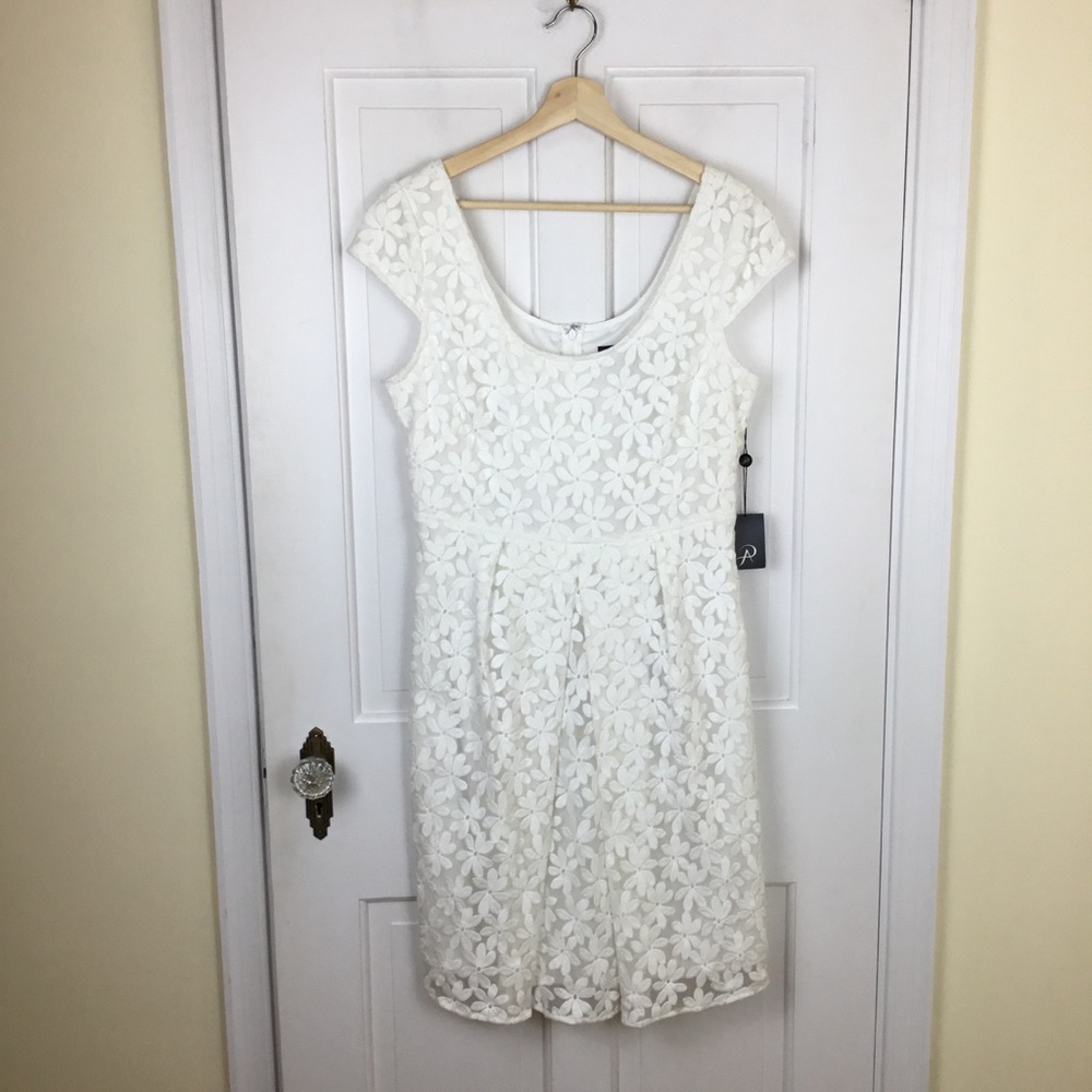 Adrianna Papell White Floral Lace Dress